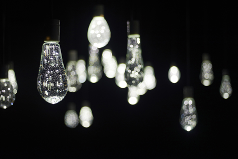 Water-Balloon-Room-by-Torafu-Architects_dezeen_2