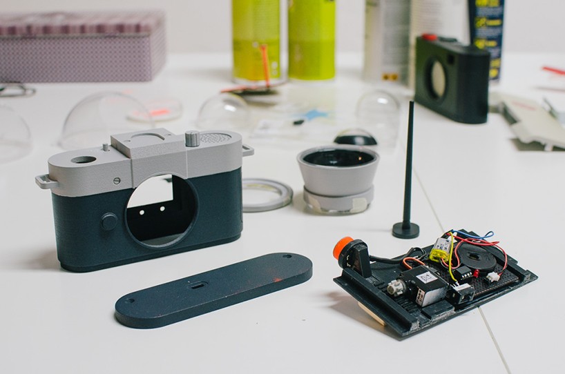 philipp-schmitt-camera-restricta-designboom-07-818x542